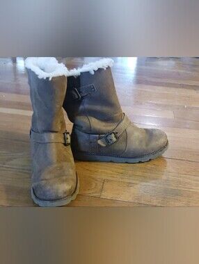 UGG Australia Dylyn Bomber Moto Boots - Size 7